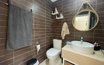 Property slide 18