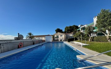 Property slide 10