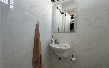 Property slide 21