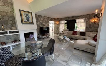 Property slide 6