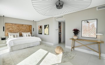 Property slide 21