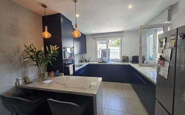 Property slide 5