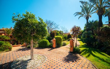 Property slide 39