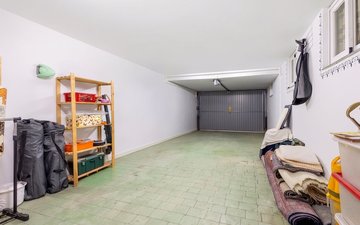 Property slide 32