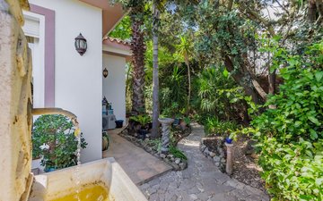 Property slide 41