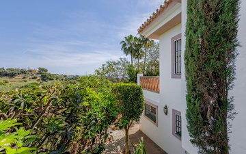 Property slide 44