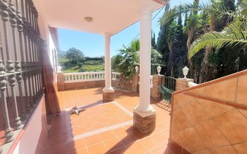 Property slide 33