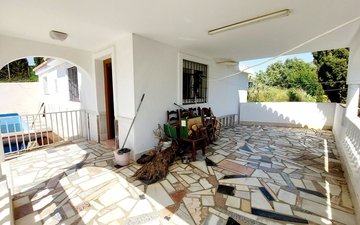 Property slide 40