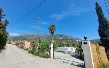 Property slide 77