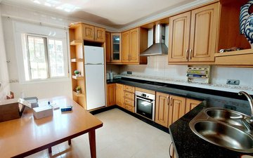 Property slide 82