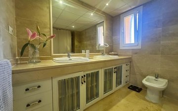 Property slide 31