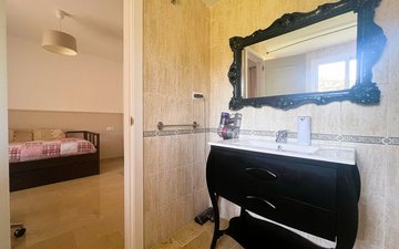 Property slide 36