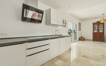 Property slide 21