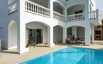 Property slide 23
