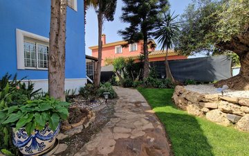 Property slide 23