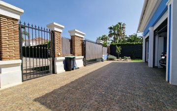 Property slide 24