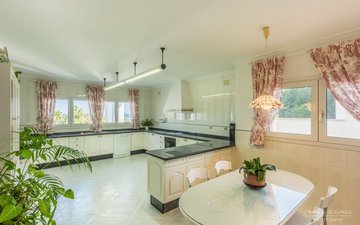 Property slide 7