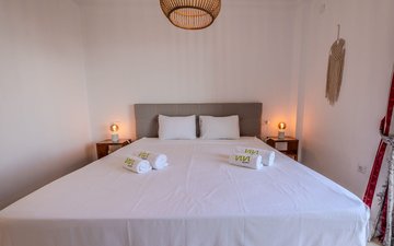 Property slide 21