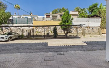 Property slide 17
