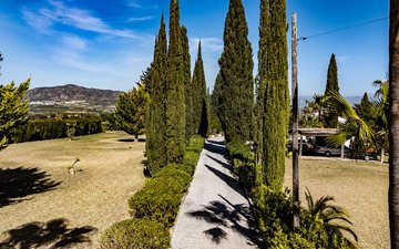 Property slide 10
