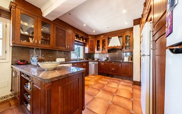 Property slide 24