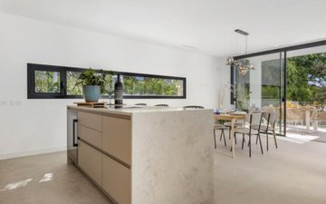 Property slide 11