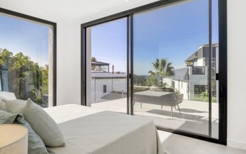 Property slide 21