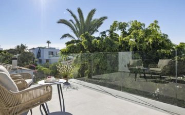 Property slide 25