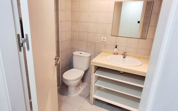 Property slide 19