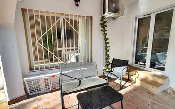 Property slide 20