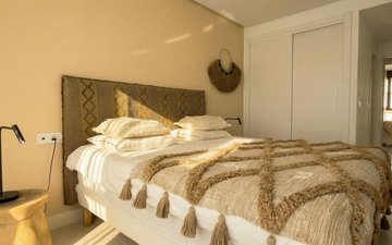 Property slide 16