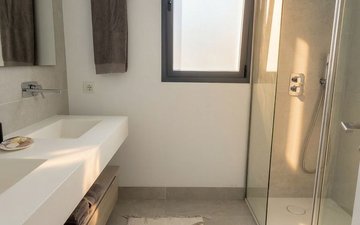 Property slide 20