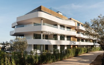 Property slide 24