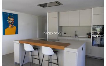 Property slide 40