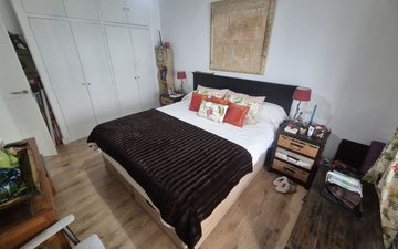 Property slide 14