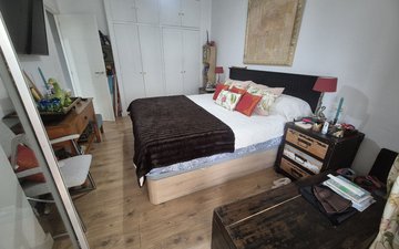 Property slide 16