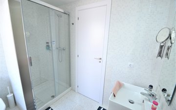 Property slide 31