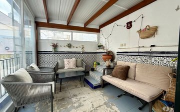 Property slide 10