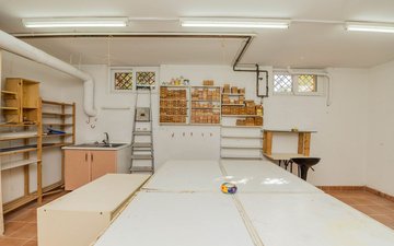 Property slide 38