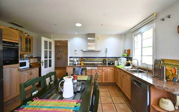 Property slide 16