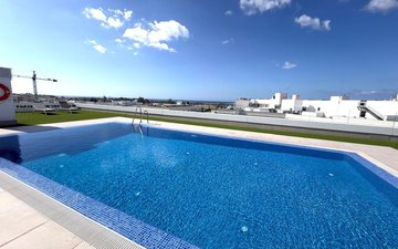Property slide 32