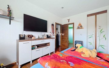 Property slide 24