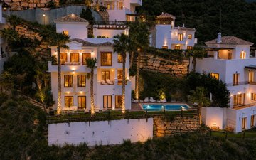 Property slide 10
