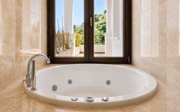 Property slide 21