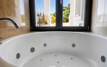 Property slide 31