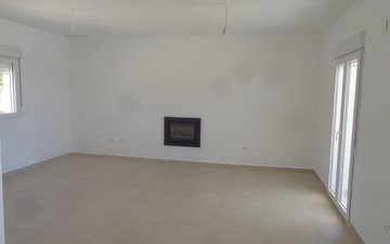 Property slide 32