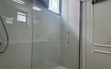 Property slide 32