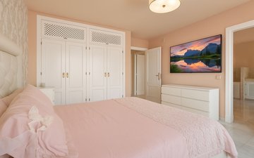 Property slide 21