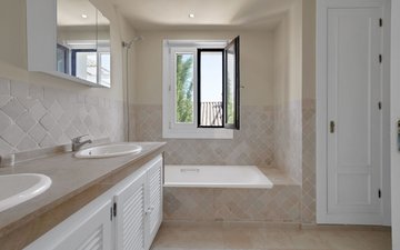 Property slide 25