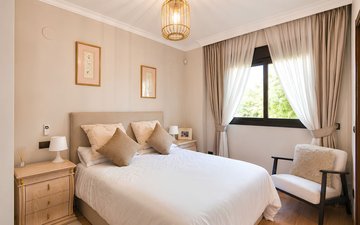 Property slide 20